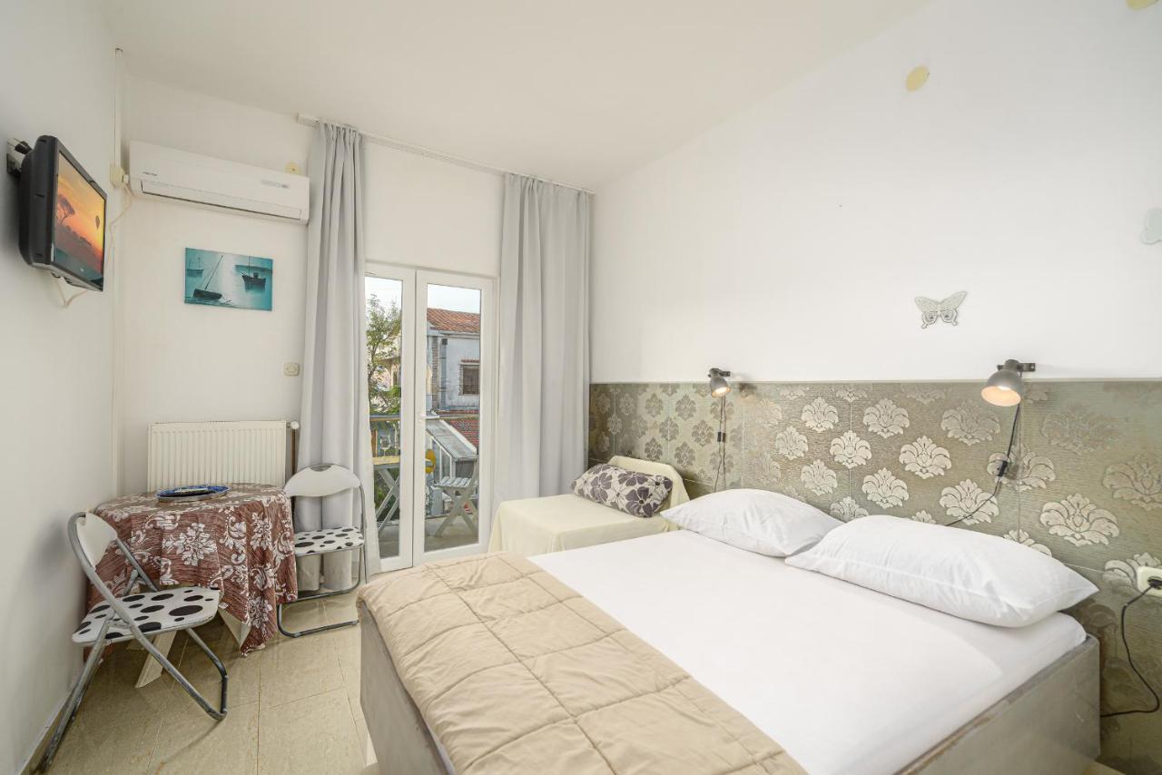 Studio Holiday Adriatic Pag Town Extérieur photo