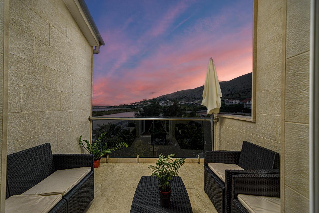 Studio Holiday Adriatic Pag Town Extérieur photo